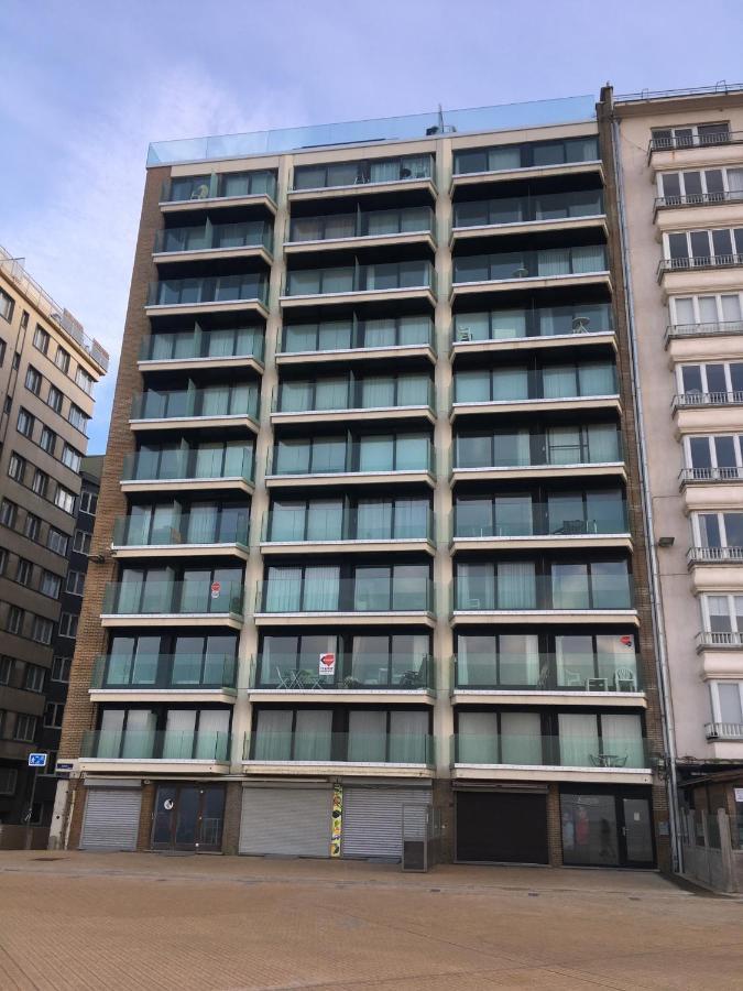 Apartmán Prachtige Studio Met Frontaal Zeezicht En Terras 4 Pers. Ostende Exteriér fotografie